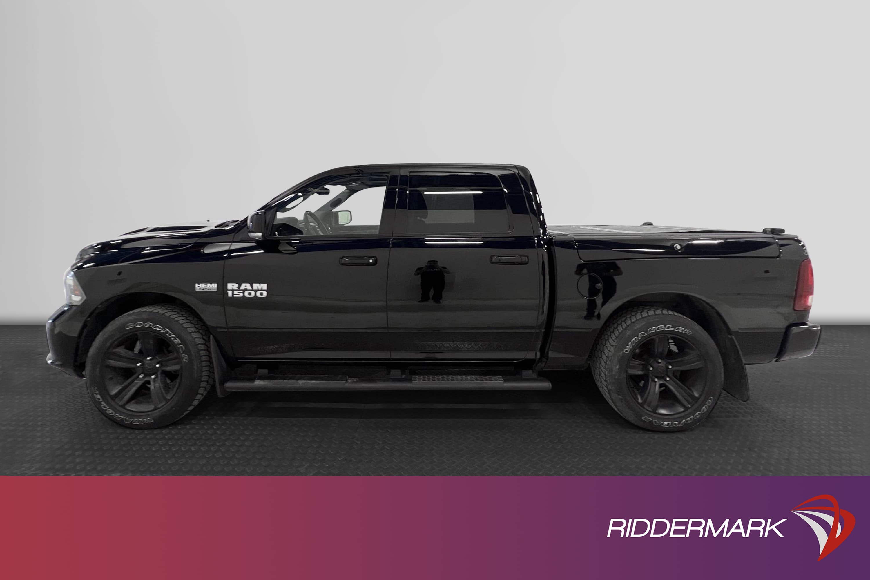 Dodge RAM Sport 5.7 395hk HEMI M/K-Värmare Taklucka Navi