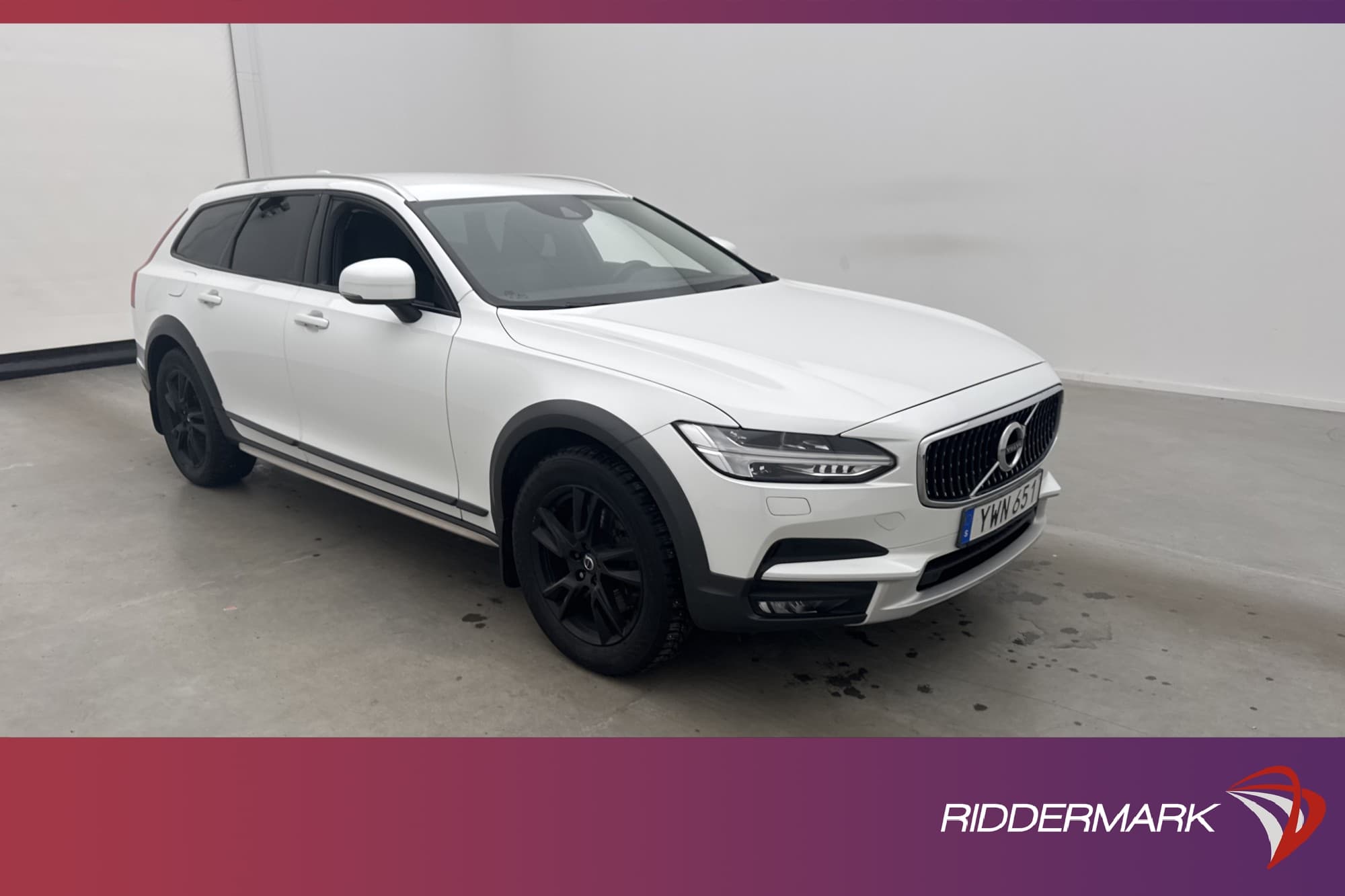 Volvo V90 Cross Country D4 AWD