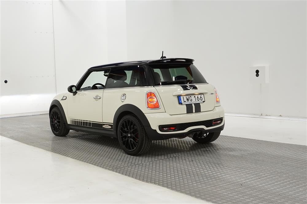 MINI John Cooper Works 211hk Navi H/K Skinn LÅGMIL 0,58l/milexteriör