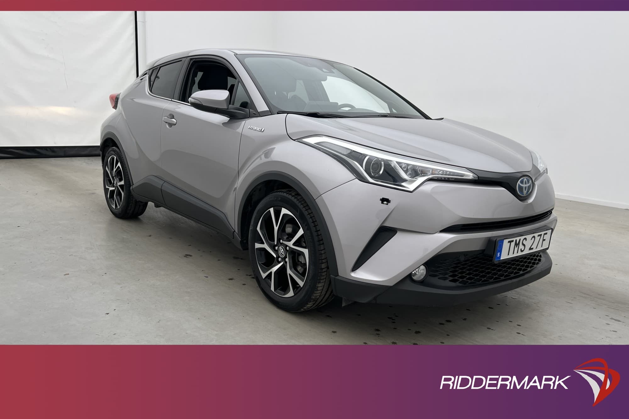 Toyota C-HR Hybrid 122hk