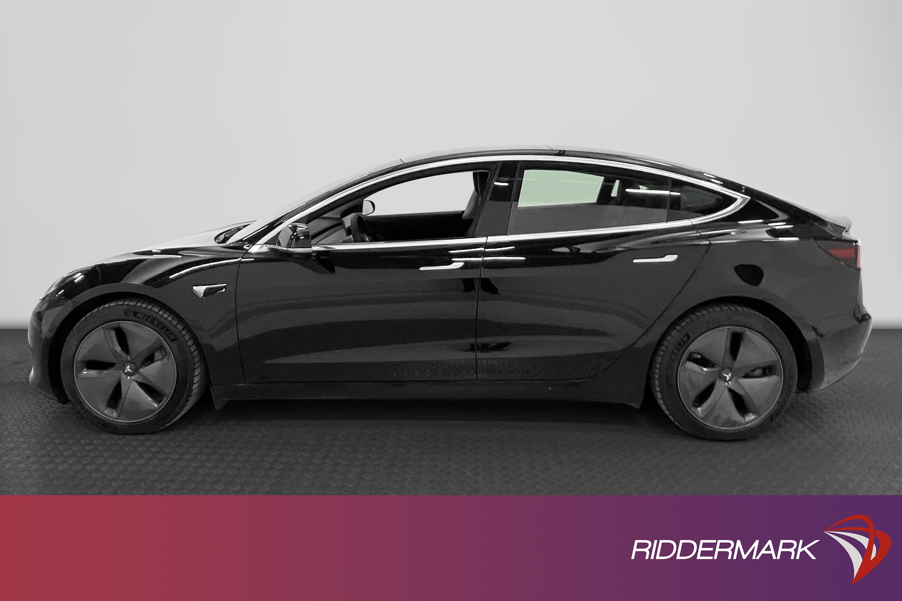 Tesla Model 3 Standard Range Plus 258hk