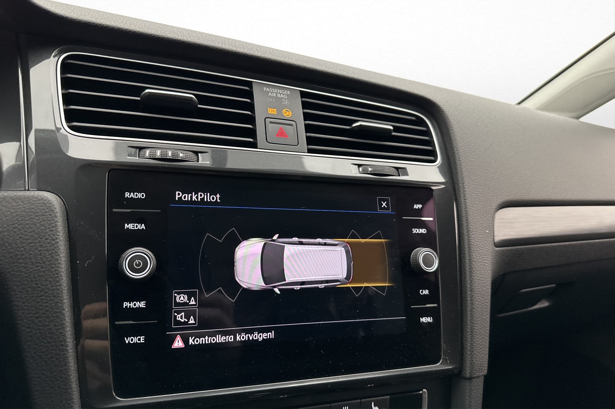 Volkswagen Golf SC 116hk D-Värmare CarPlay LED-Ramp MOMS