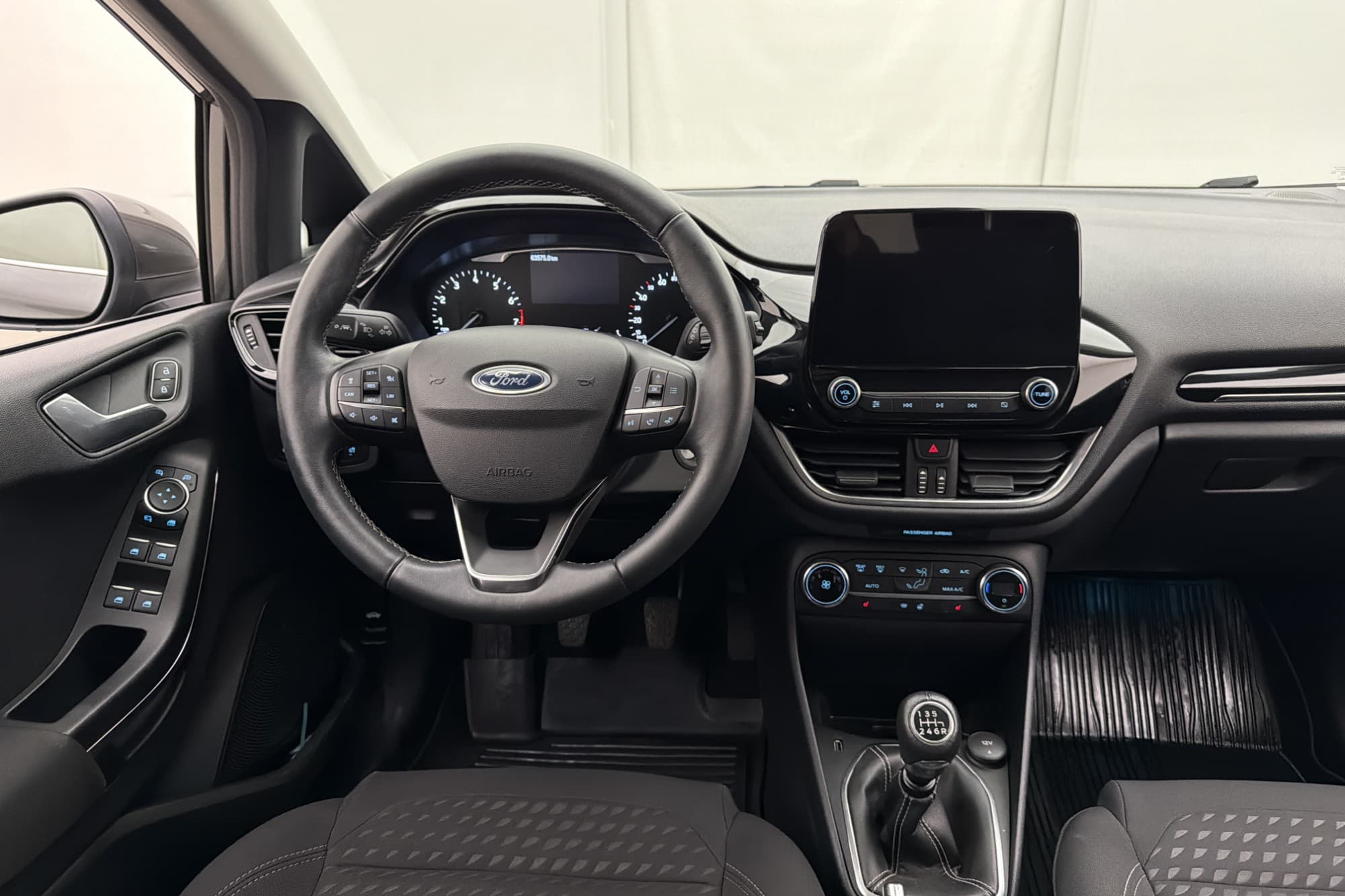 Ford Fiesta 1.0 95hk Titanium Kamera Rattvärme Sensorer 