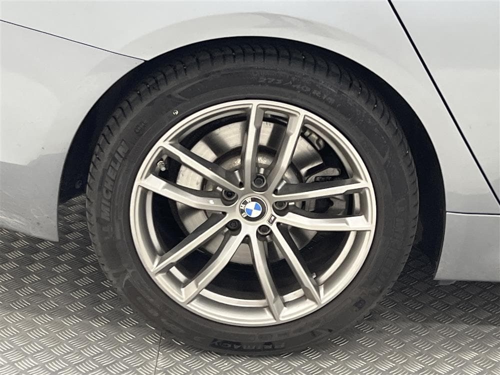 BMW 520 d xDrive 190hk M-Sport HiFi Kamera Navi Värmare Draginteriör