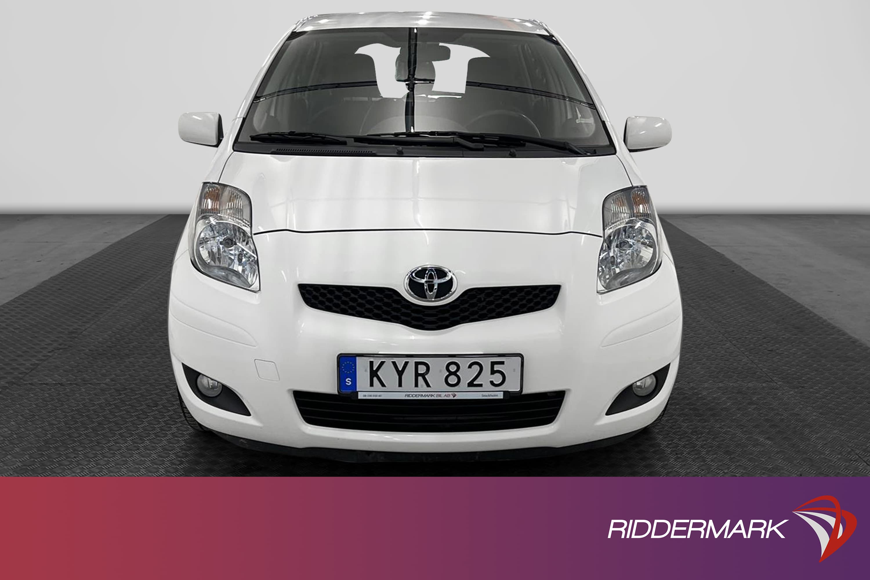 Toyota Yaris 1.33 VVT-i 99hk 558kr Skatt Nyservad 0,46L/mil