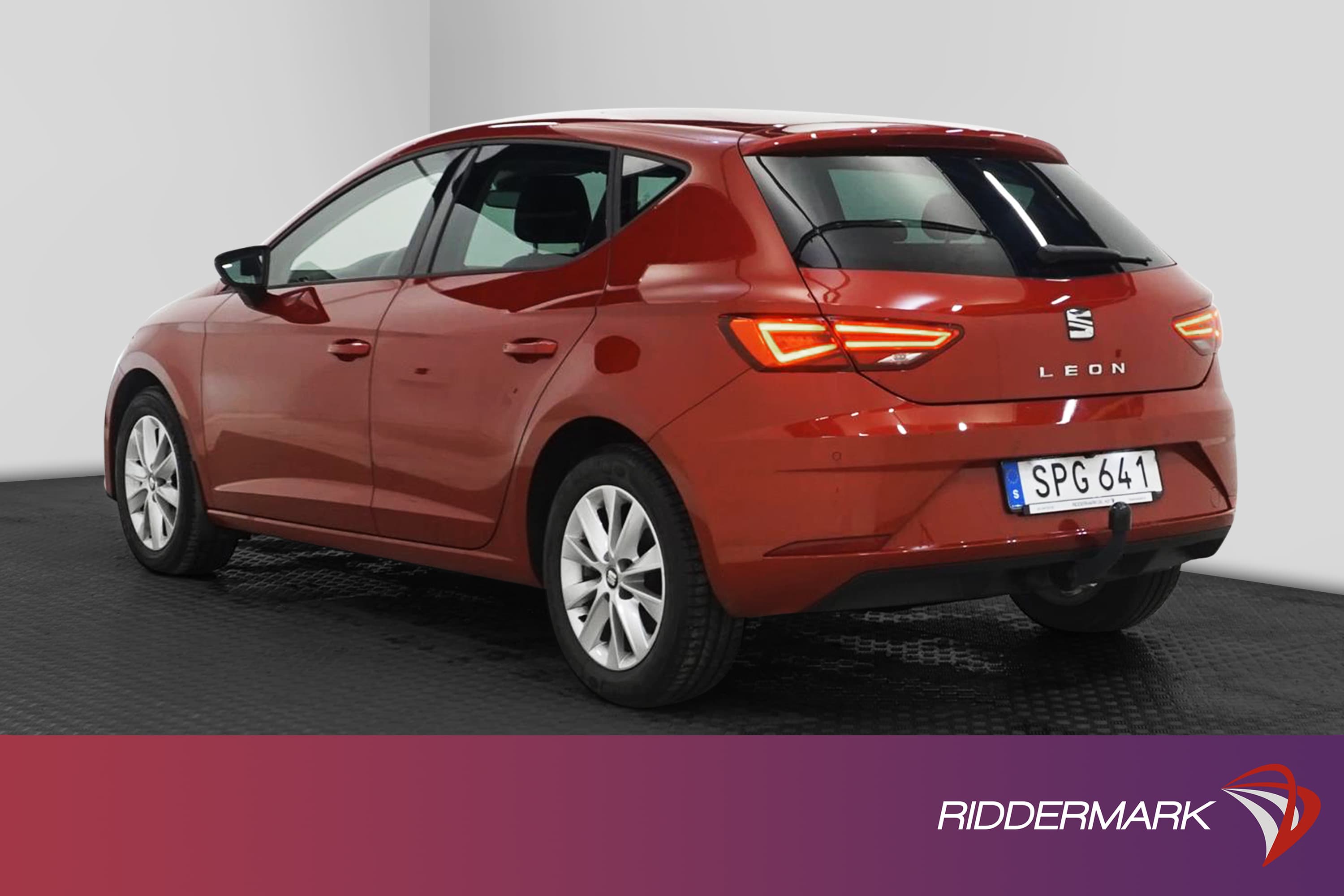 SEAT Leon 1.2 TSI 110hk Kamera Navi Drag Välservad 0,48l/mil