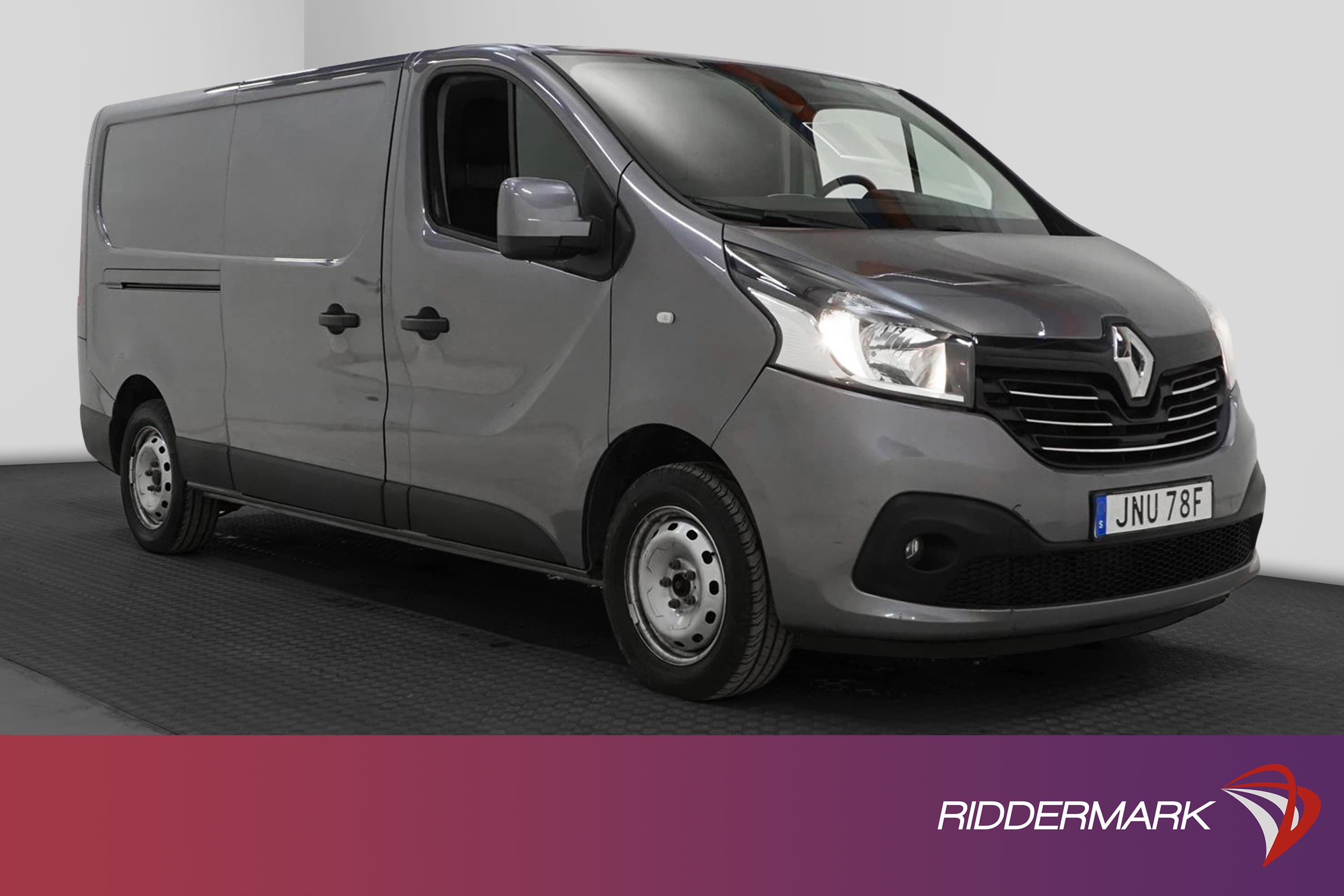 Renault Trafic L2 125hk Värmare Drag B-Kamera 1-Ägare Moms