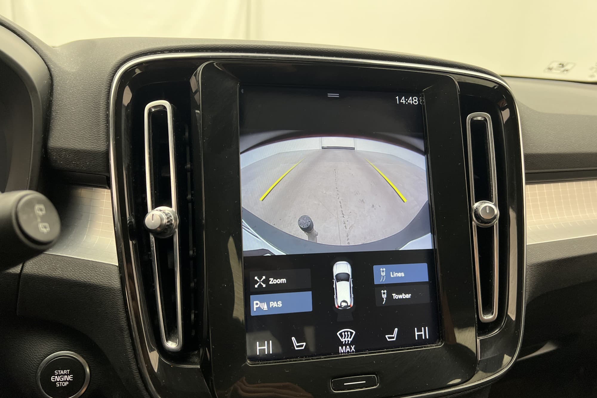 Volvo XC40 T3 Advanced VOC Värmare Kamera Navi Dragkrok