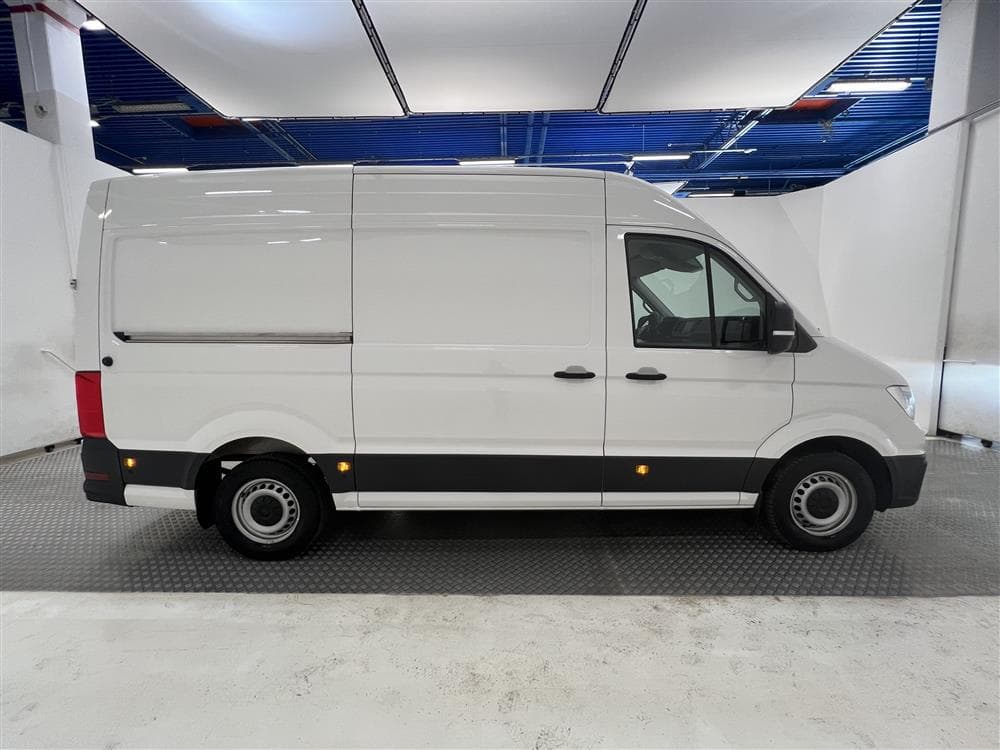 Volkswagen E-Crafter 35 Aut L2H2 Navi Kamera Elbil 