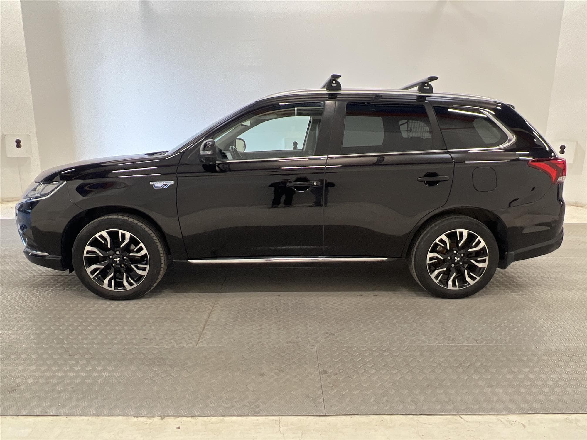 Mitsubishi Outlander PHEV 4WD 203hk