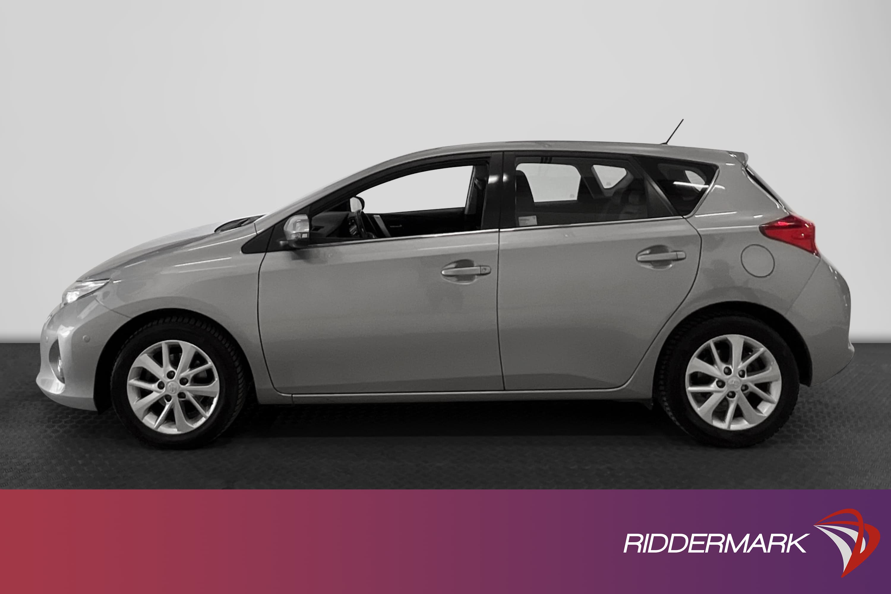 Toyota Auris 1.6 132hk