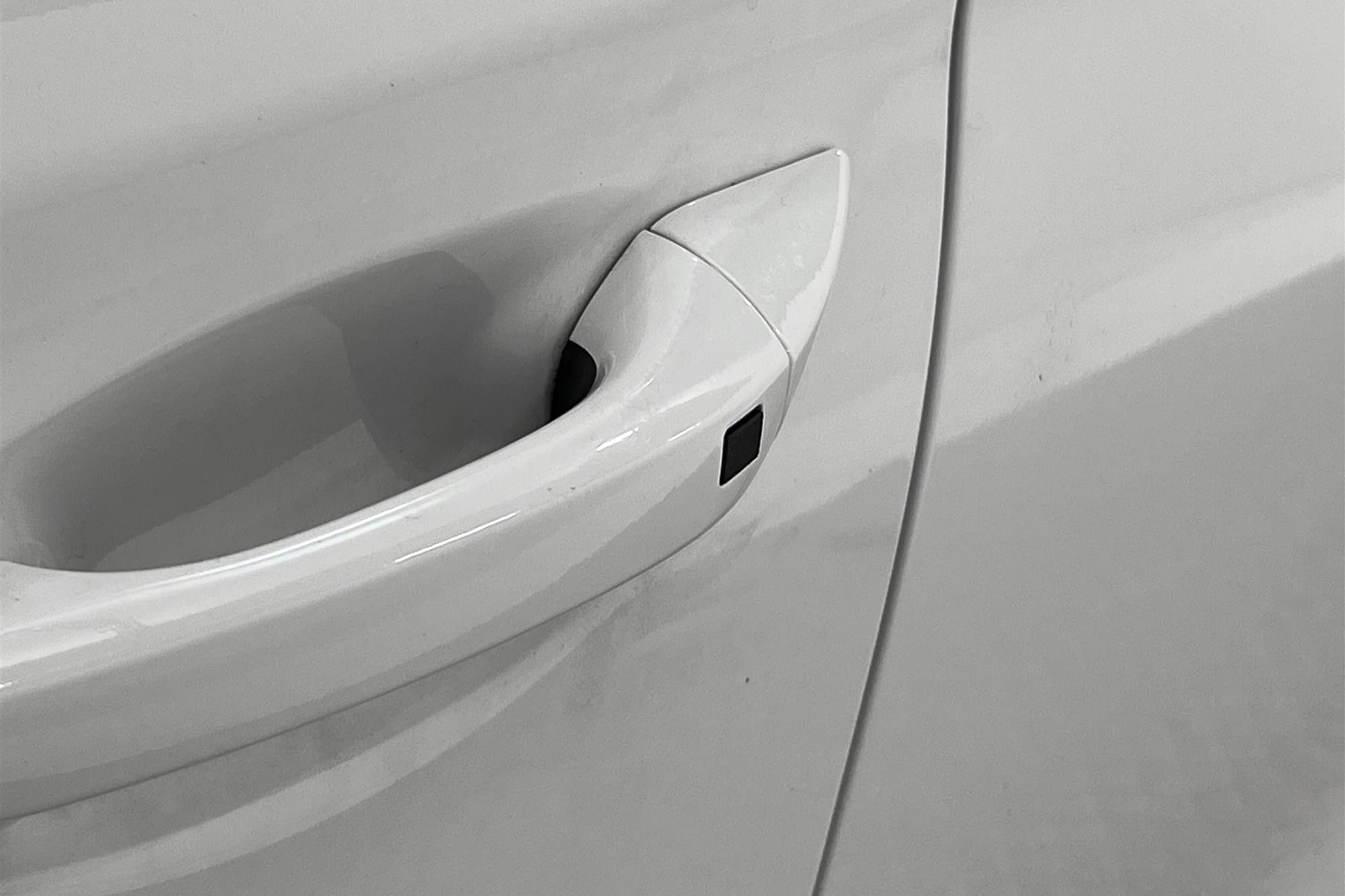 Hyundai Ioniq 1.6 Hybrid 141hk Premium Plus Kamera 0,39l/mil