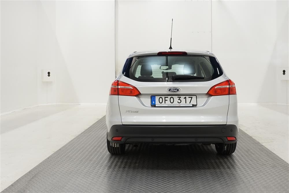Ford Focus 1.5 TDCi 120hk Välservad Låg Skatt 0,38L/mil exteriör
