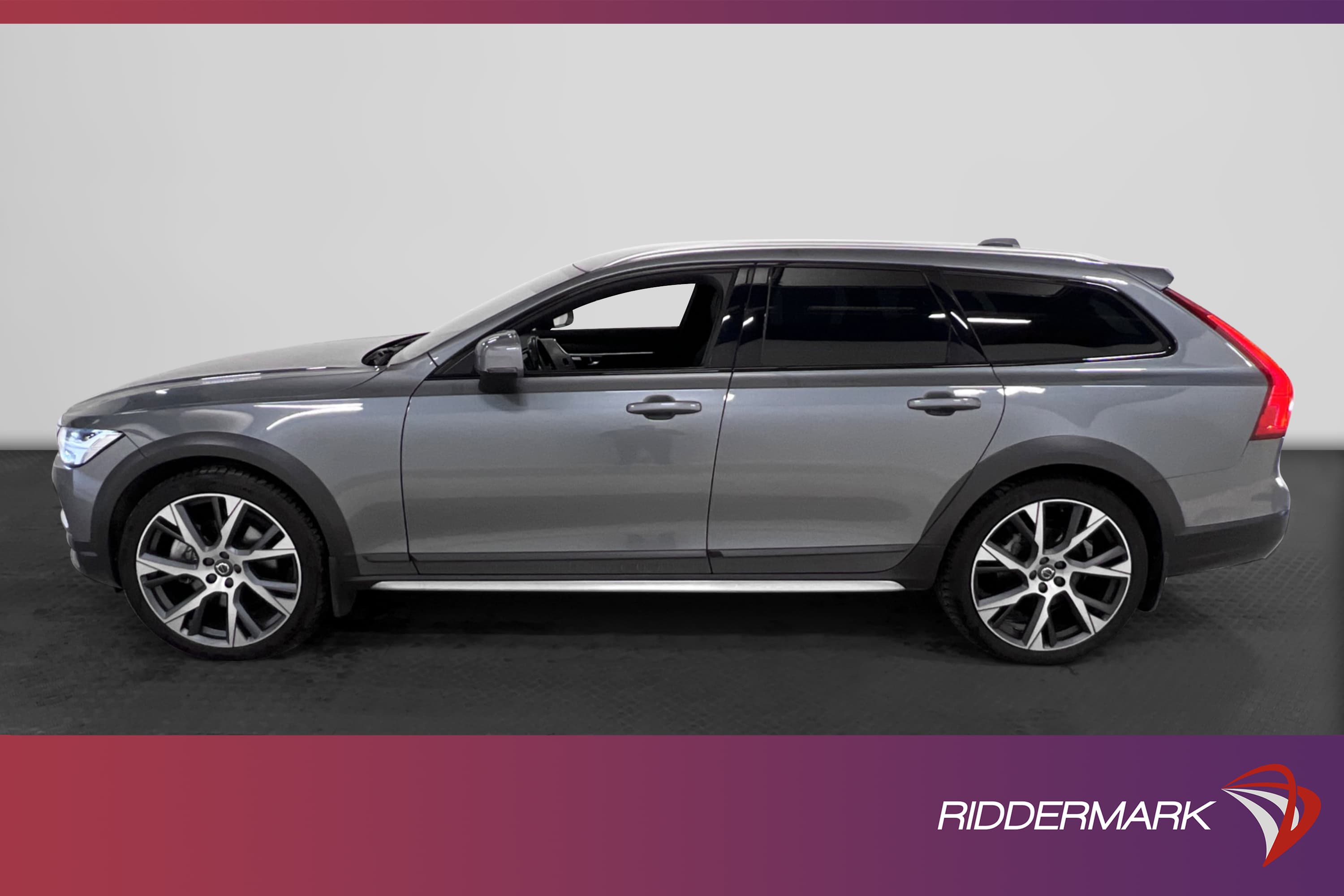 Volvo V90 Cross Country D5 AWD Pro