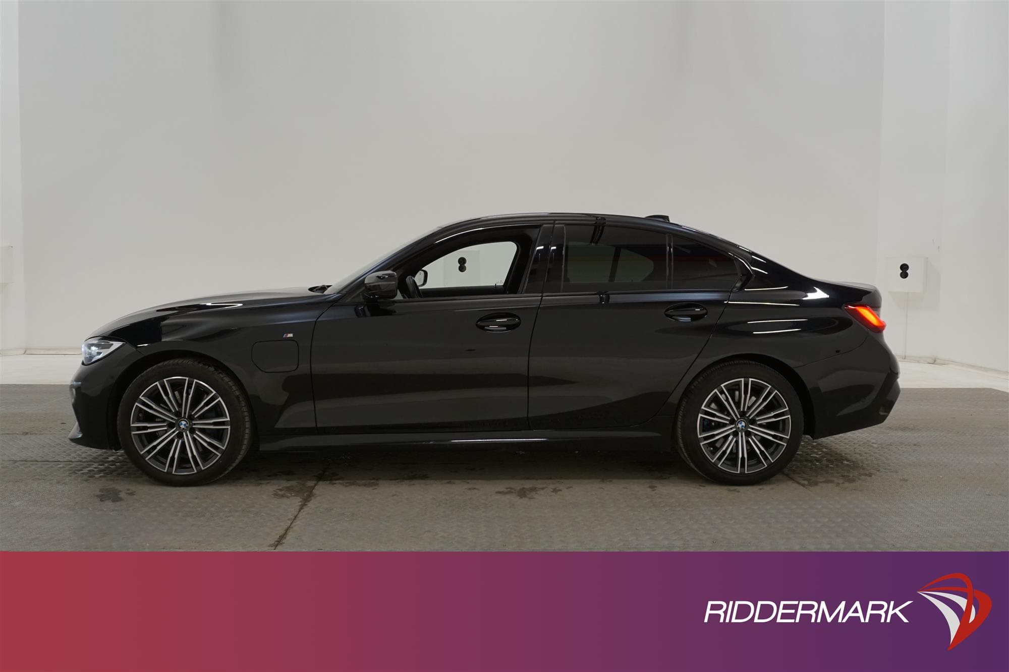 BMW 330e Sedan 292hk