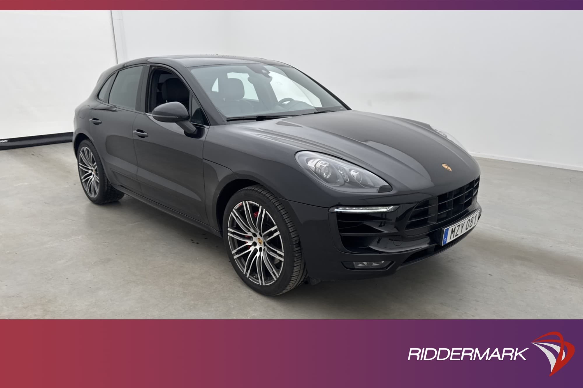 Porsche Macan GTS 360hk PDK PASM Pano Sport Chrono Kamera