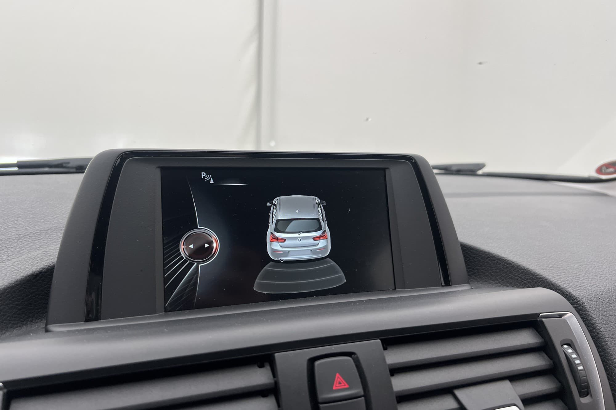 BMW 118d xDrive Advantage Farthållare Bluetooth Sensorer