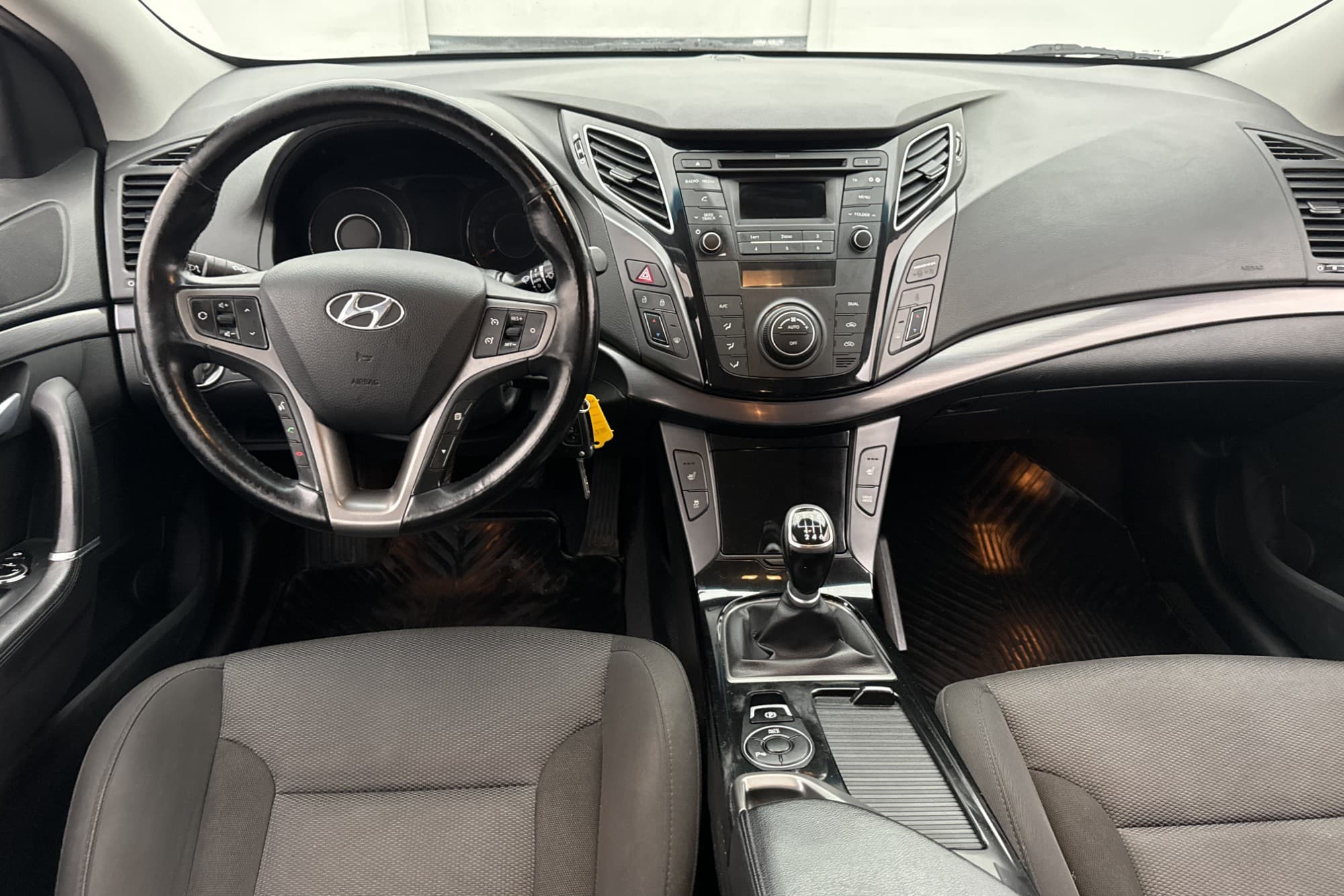 Hyundai i40 cw CRDi 116hk Comfort M&K-Värmare Sensorer Drag