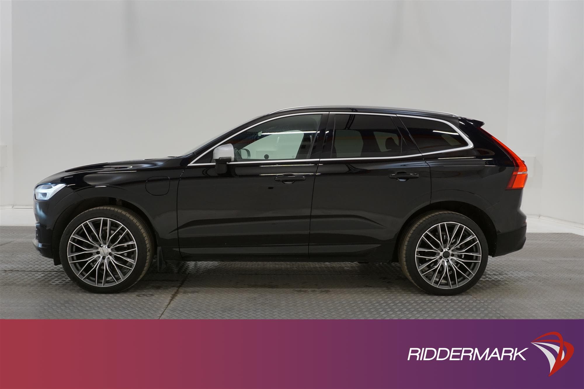 Volvo XC60 T8 AWD TwEn 392hk R-Design BKamera Pano H/K Drag 