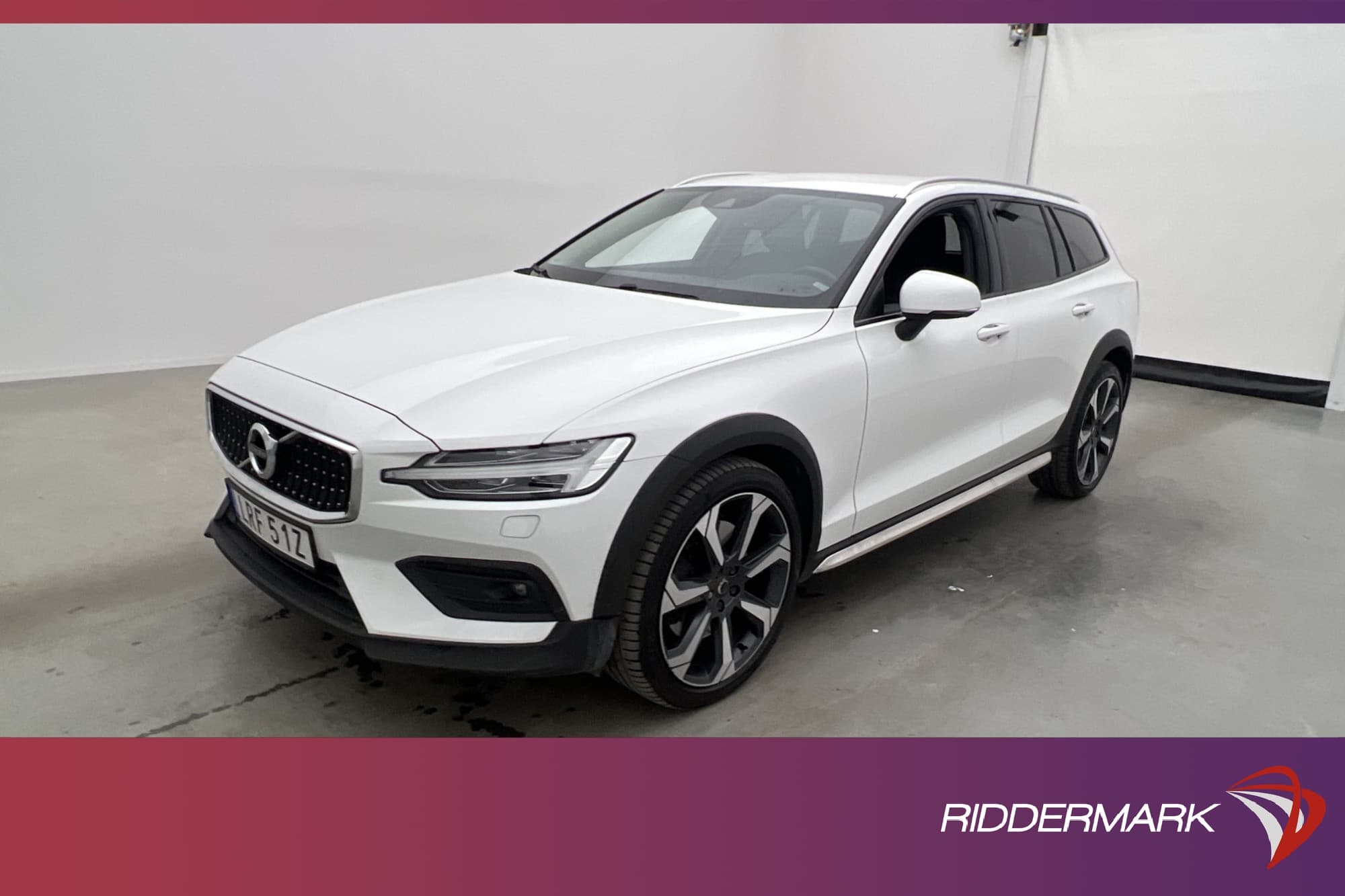 Volvo V60 Cross Country B4 AWD