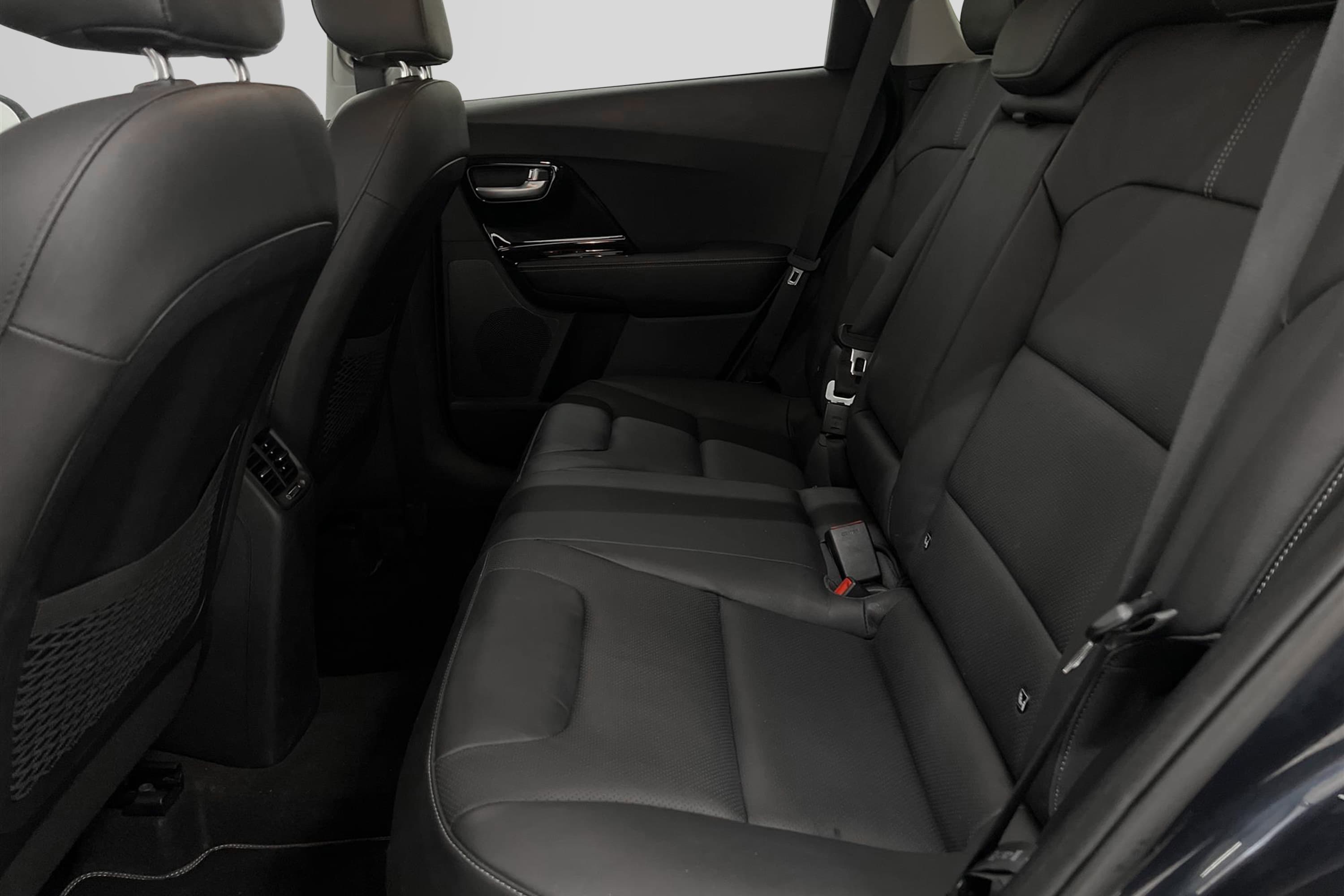 Kia Niro Hybrid 141hk M&K-Värm Navi Drag B-Kamera Skinn PDC 