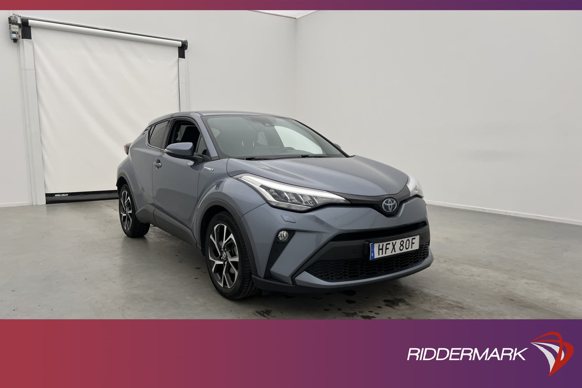 Toyota C-HR Hybrid CVT 122hk