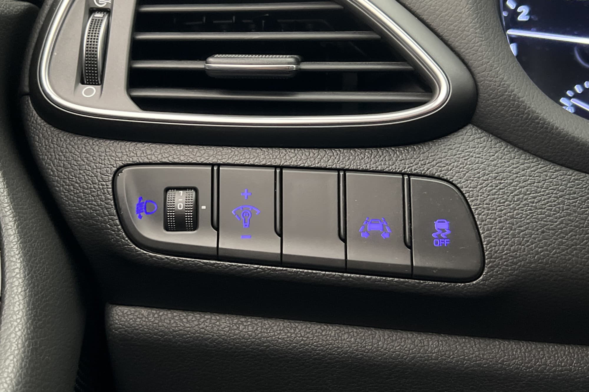 Hyundai i30 Kombi 1.0 T-GDI blue 120hk Rattvärme P-Sensorer