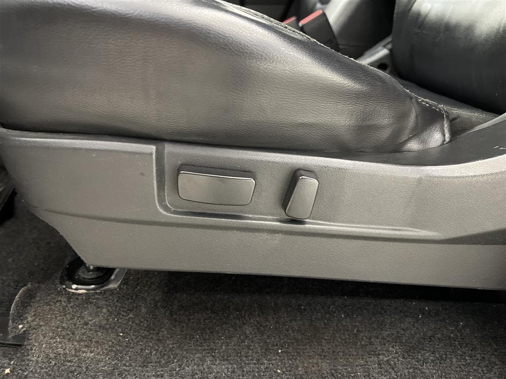 Mitsubishi L200 2.5 DI-D Aut 178hk Drag Kåpa interiör