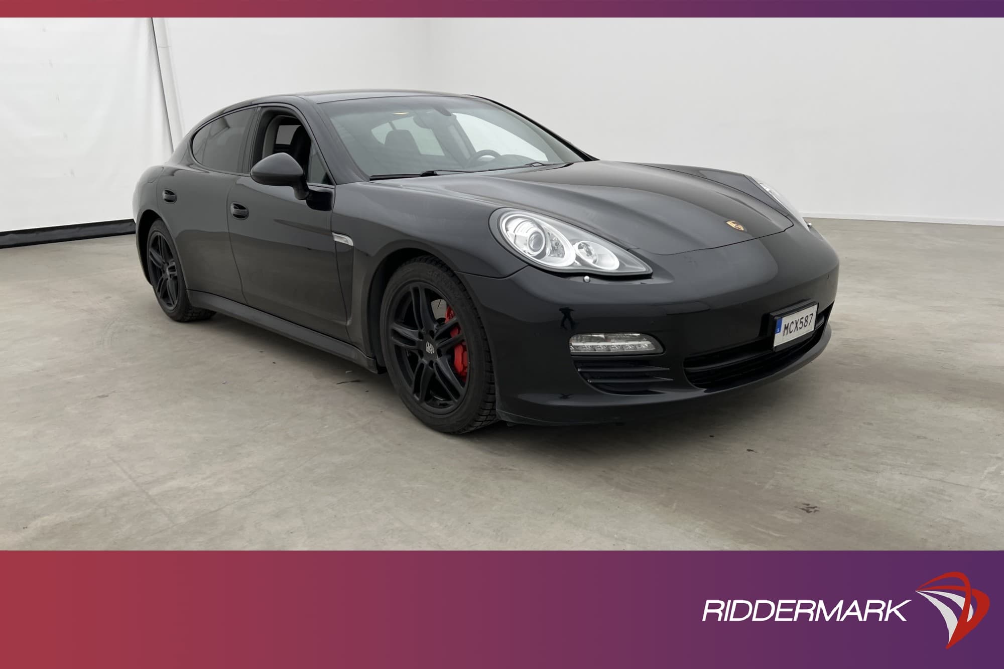 Porsche Panamera 4 300hk