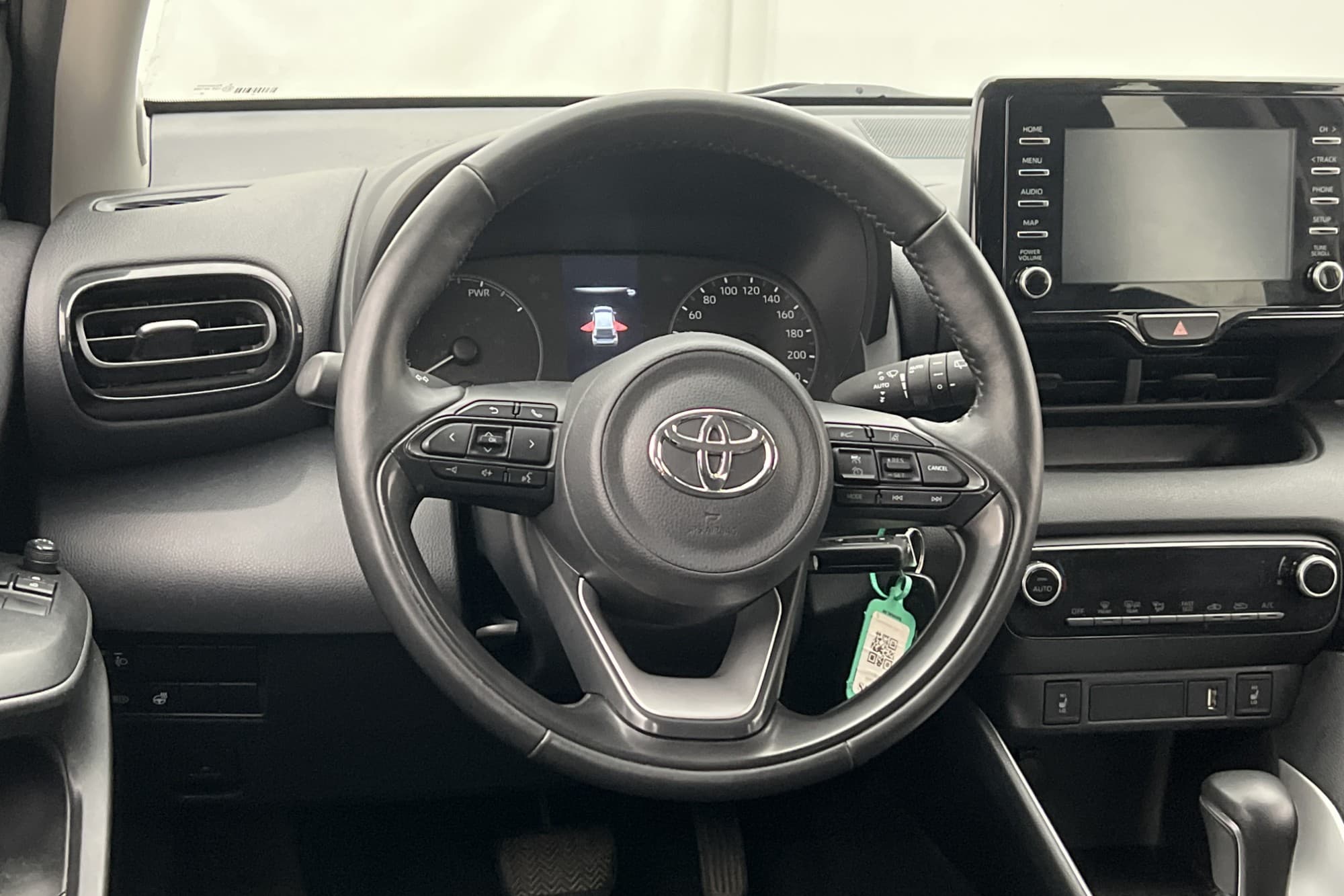 Toyota Yaris Hybrid M&K-Värmare Kamera Rattvärm Adaptiv-Fart