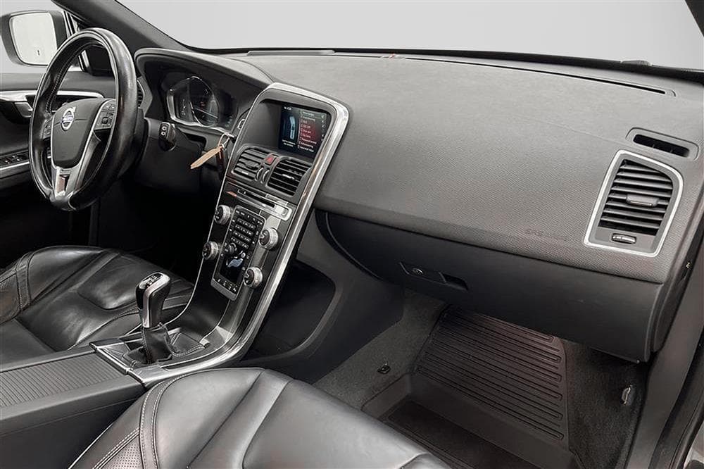 Volvo XC60 D4 190hk R-Design D-Värm VOC Skinn BLIS 0,45l/milinteriör