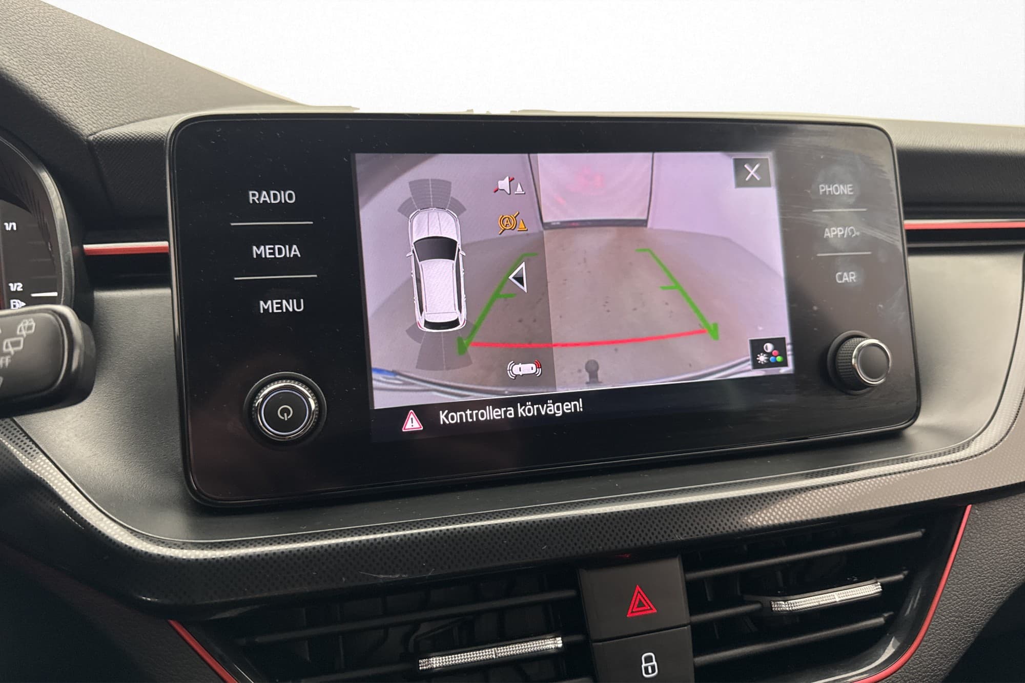 Skoda Kamiq TSI 110hk Monte Carlo Pano Cockpit Drag Kamera