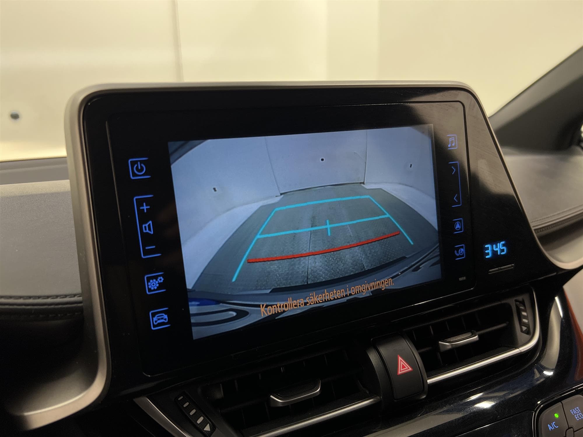 Toyota C-HR Hybrid 122hk B-Kam Lane Assist 0,38L/mil