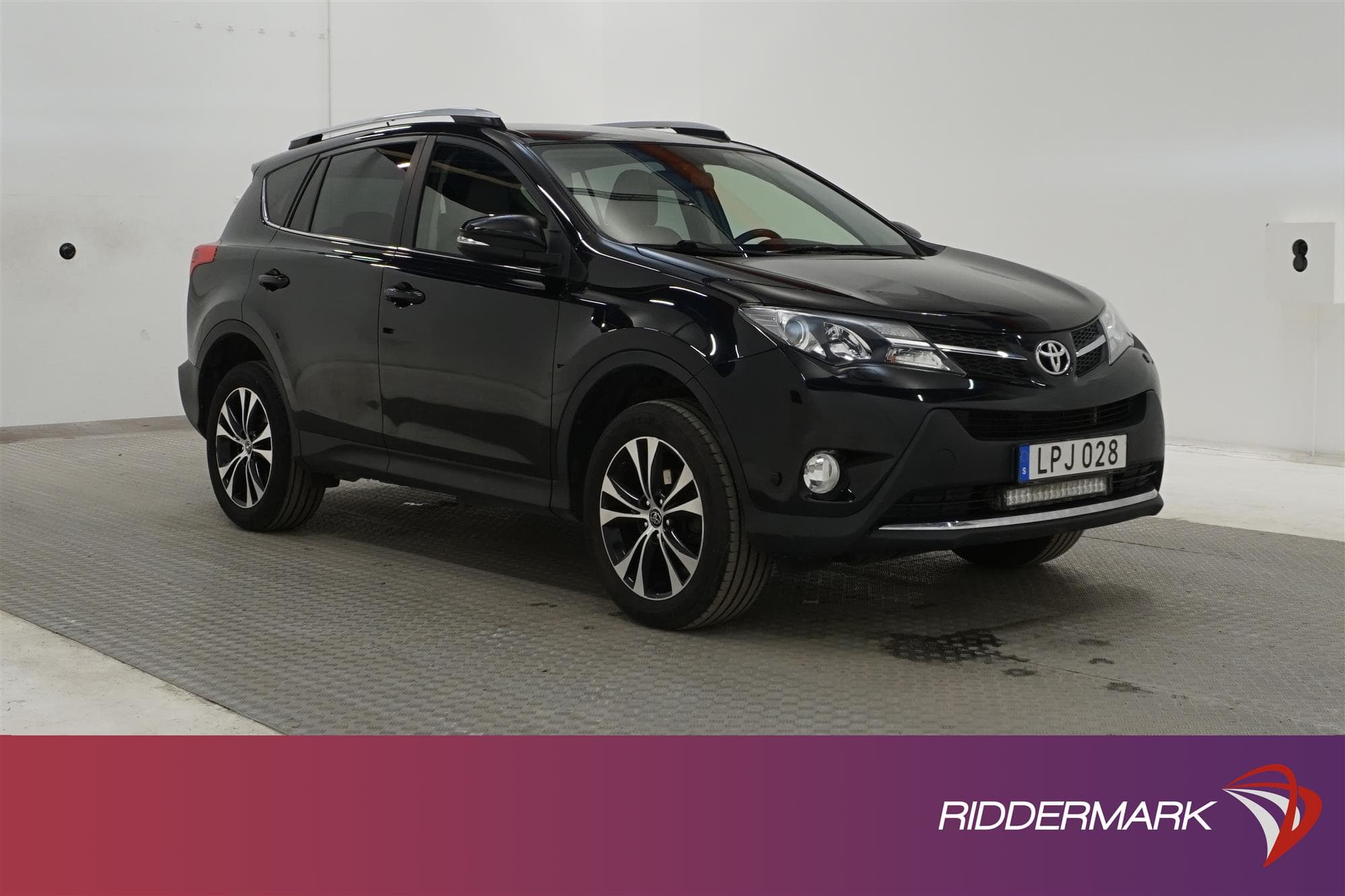Toyota RAV4 2.0 AWD 152hk M&K-Värmare Drag B-Kam Navi 