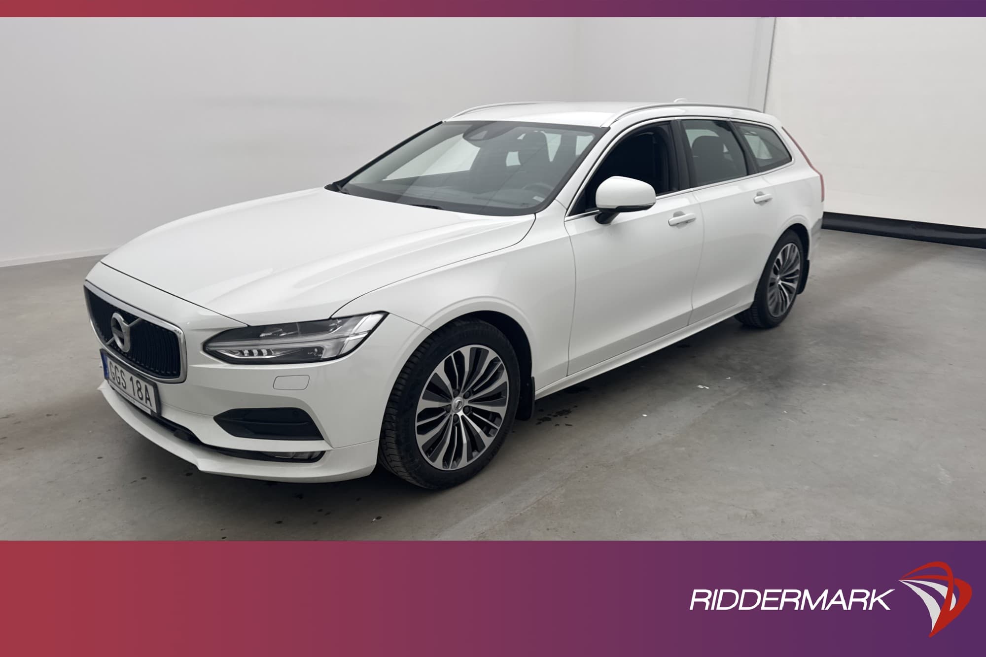 Volvo V90 D4