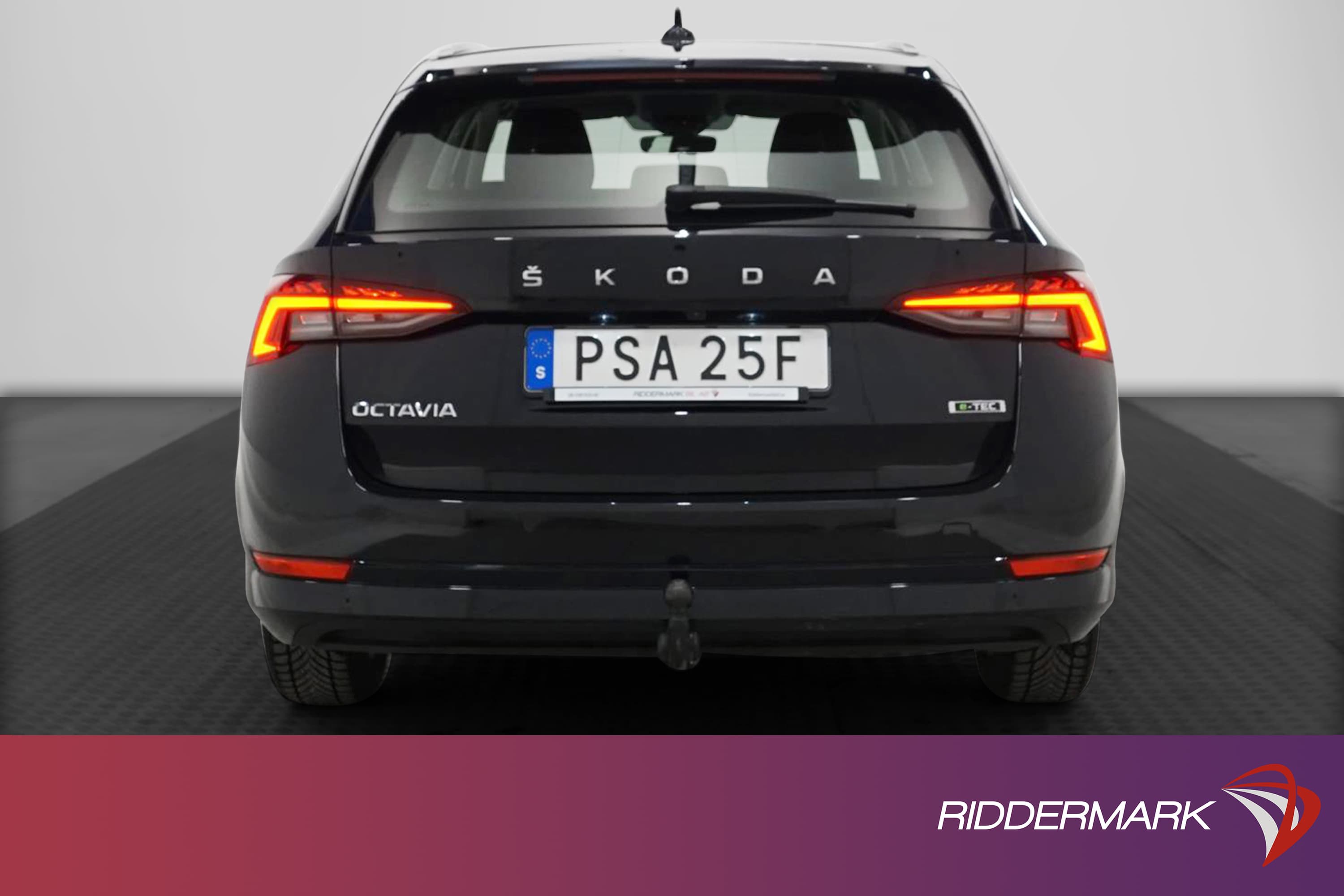 Skoda Octavia Kombi 1.0 TSI m-HEV 110hk Värmare Kamera Drag