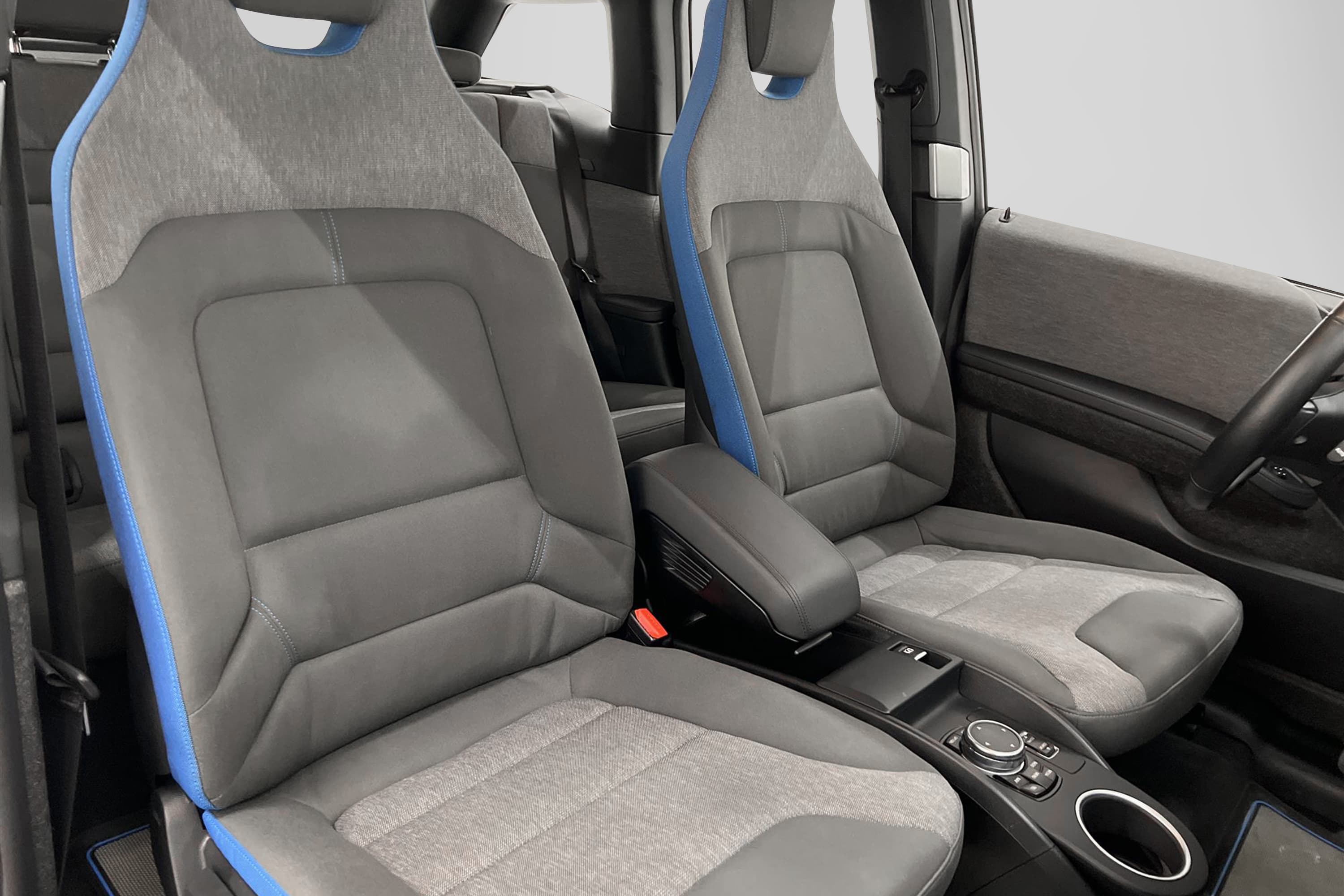 BMW i3 60Ah REX 170hk Comfort Snabbladdning Navi Välservad