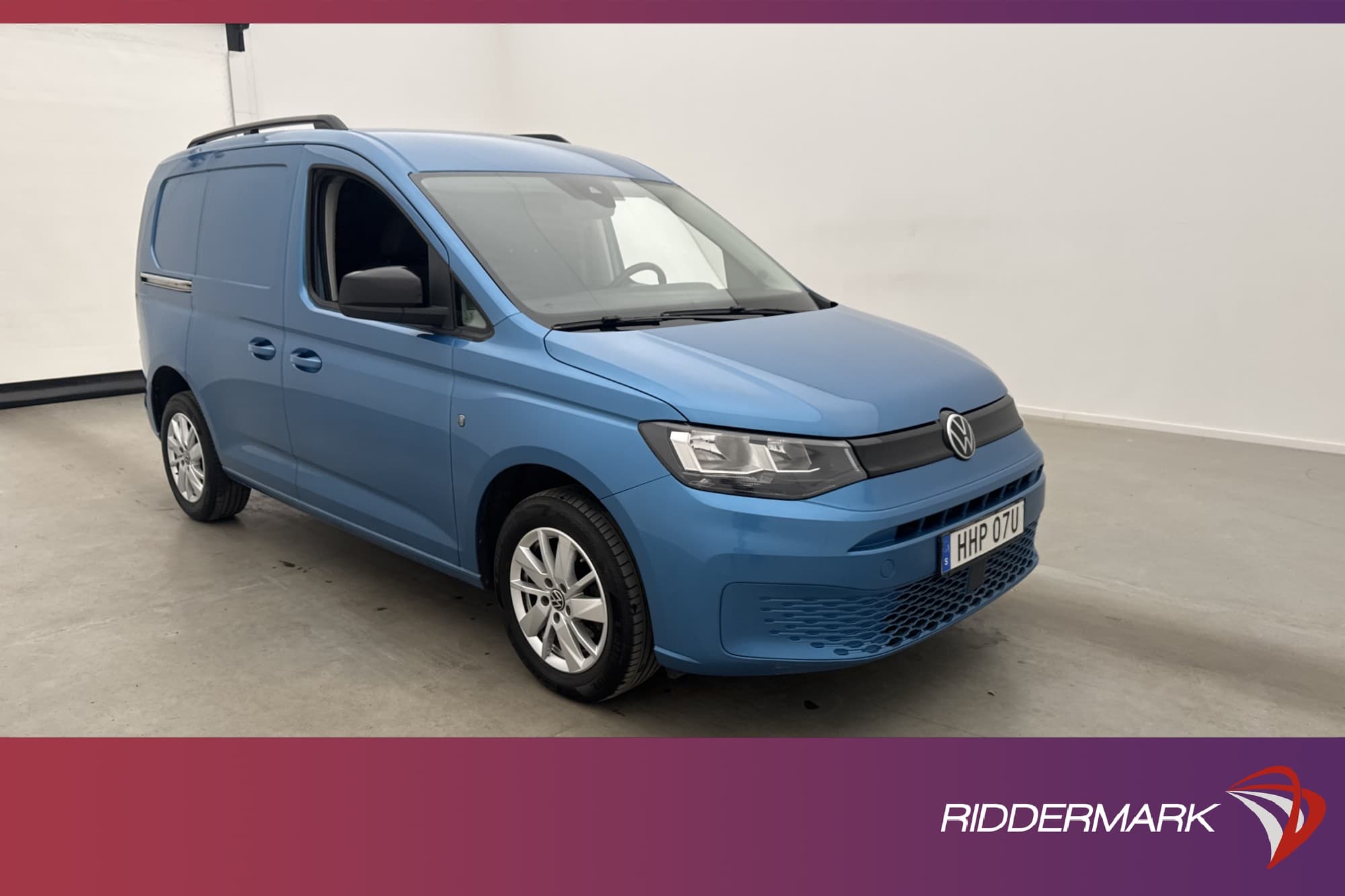 Volkswagen Caddy Cargo 2.0TDI Värmare PDC CARPLAY Moms