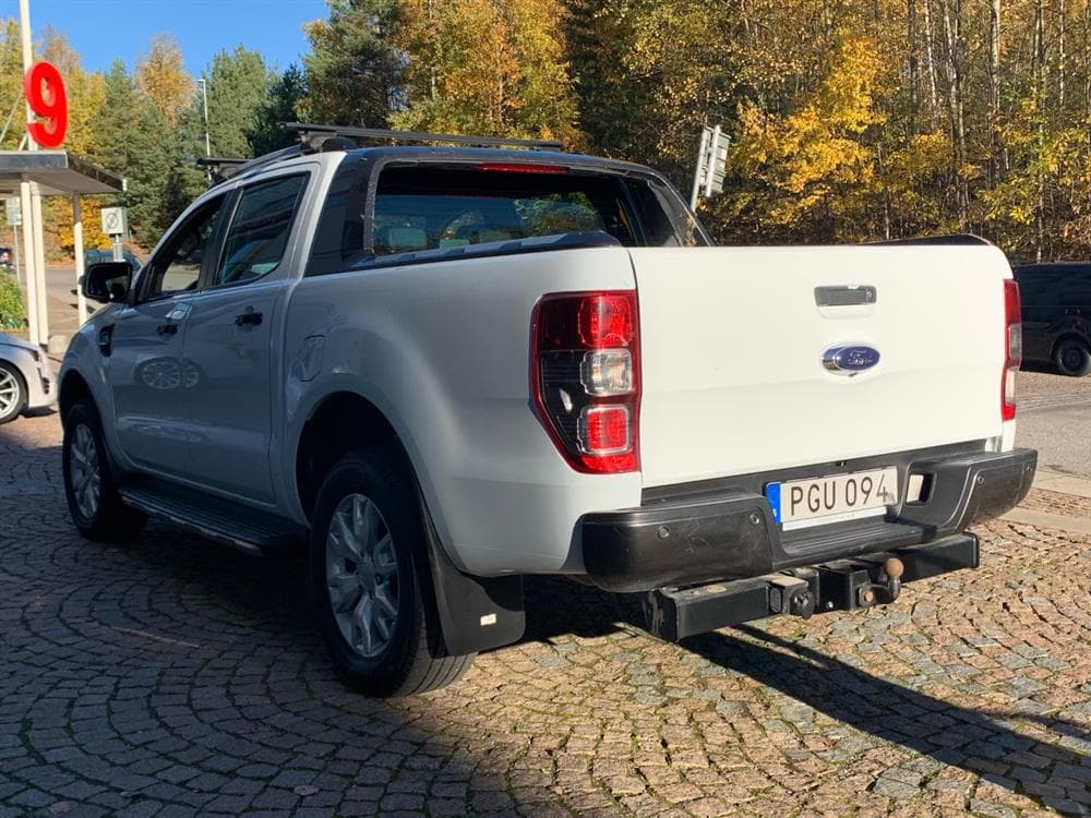Ford Ranger Wildtrak 3.2 Eu6 4WD 200hk Värmare Drag Moms exteriör