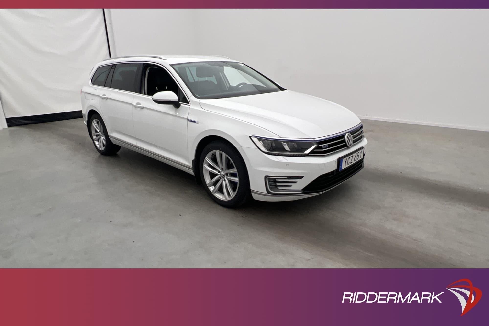 Volkswagen Passat GTE 218hk