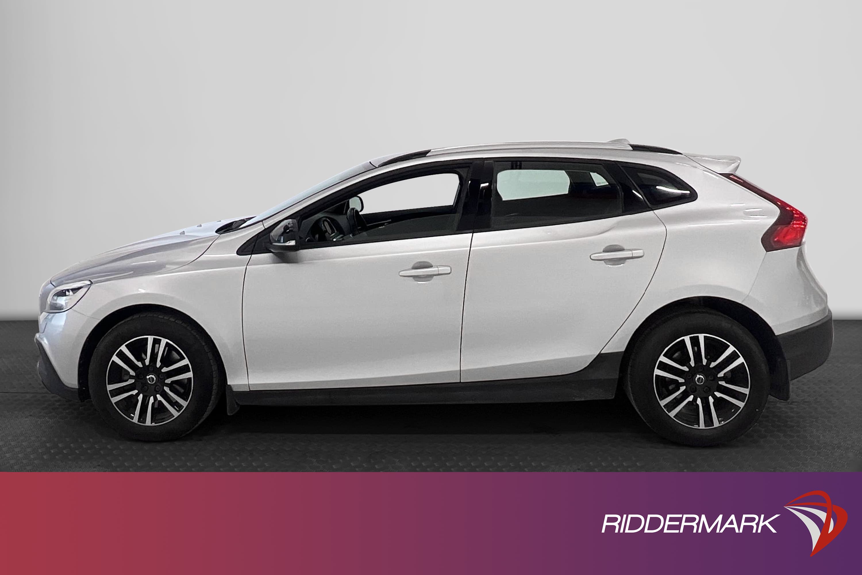 Volvo V40 Cross Country D3 150hk Momentum Navi M/K-Värm VOC