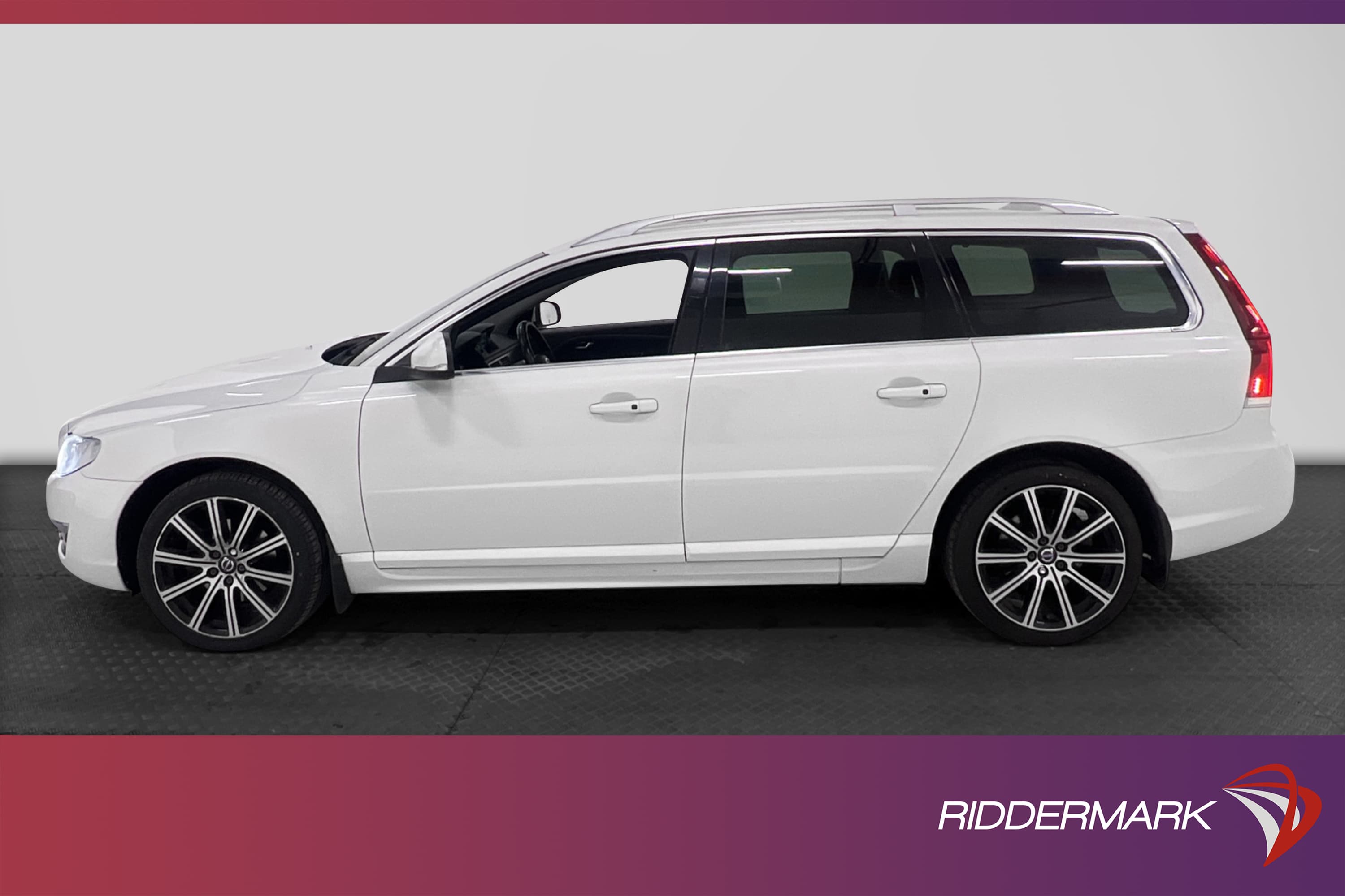 Volvo V70 D4 181hk Classic Summum D-värm VOC Navi Drag Skinn