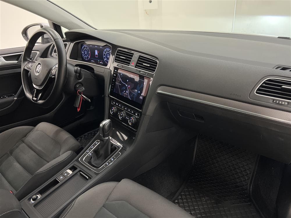 Volkswagen Golf Alltrack 2.0 TDI 4M D-Värm Cockpit B-Kamerainteriör