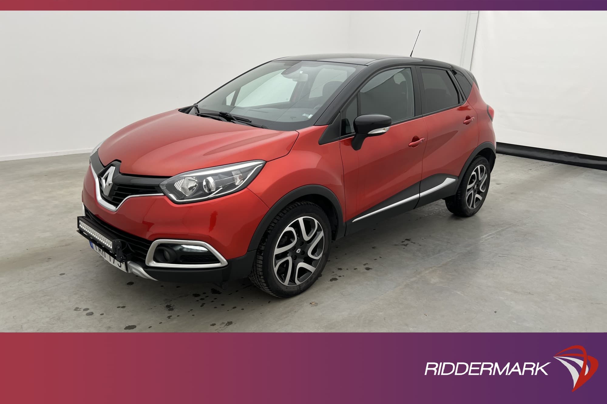 Renault Captur Helly Hansen 1.2 TCe 118hk Navi Sensorer 