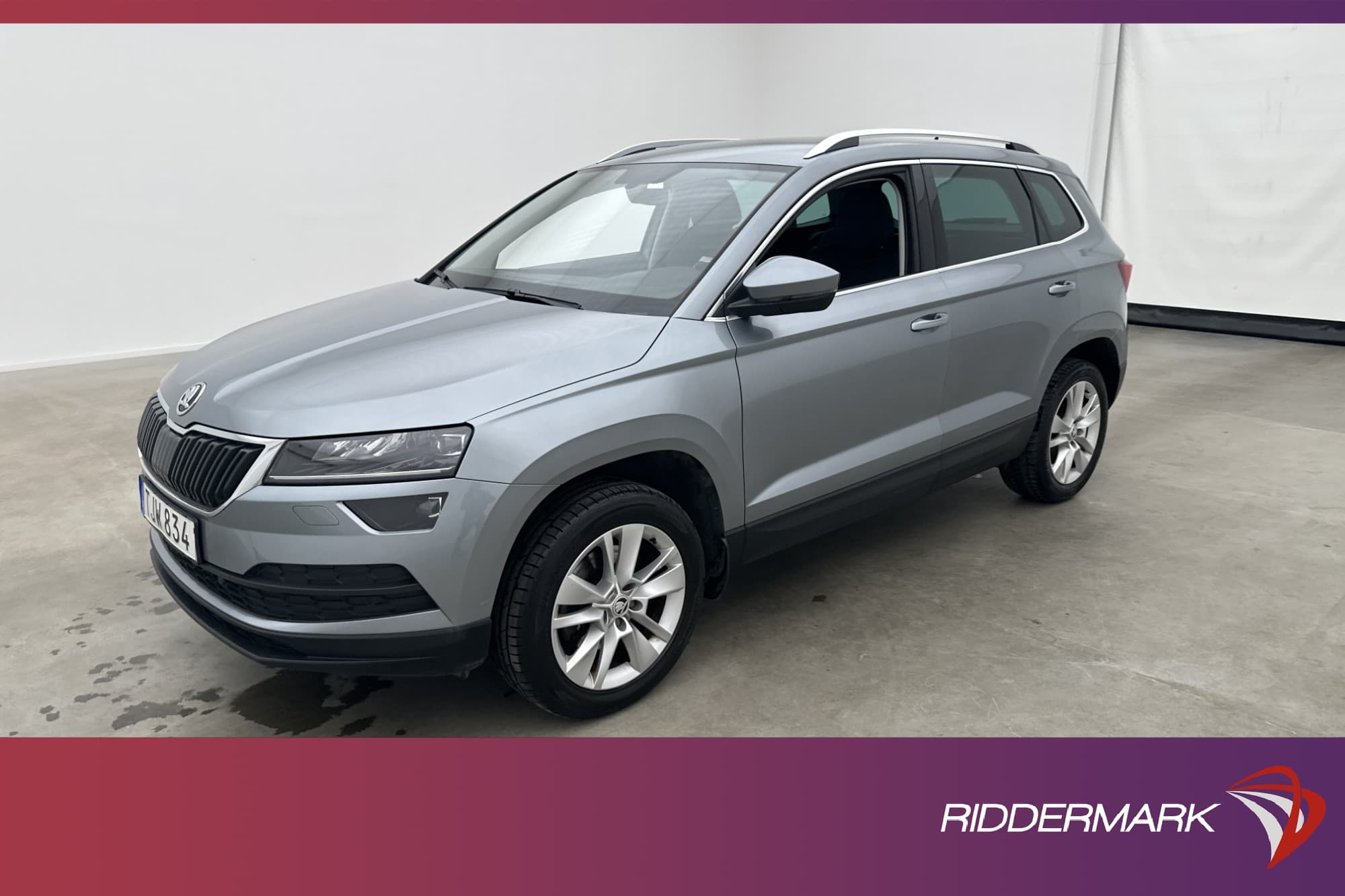 Skoda Karoq TSI 150hk Värm Canton Kamera Navi CarPlay Drag