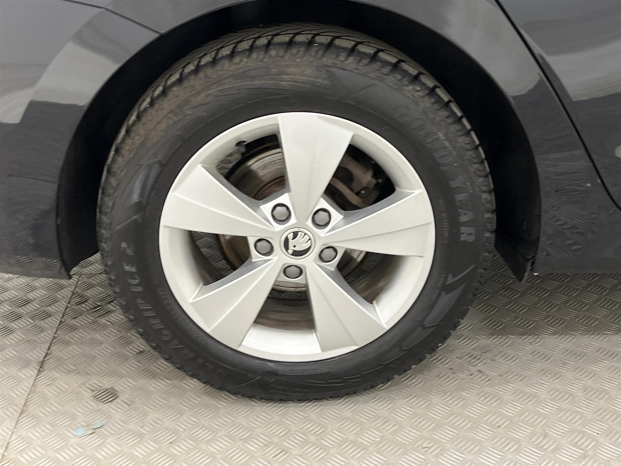 Skoda Octavia Kombi 1.0 TSI m-HEV 110hk Värmare Kamera Drag