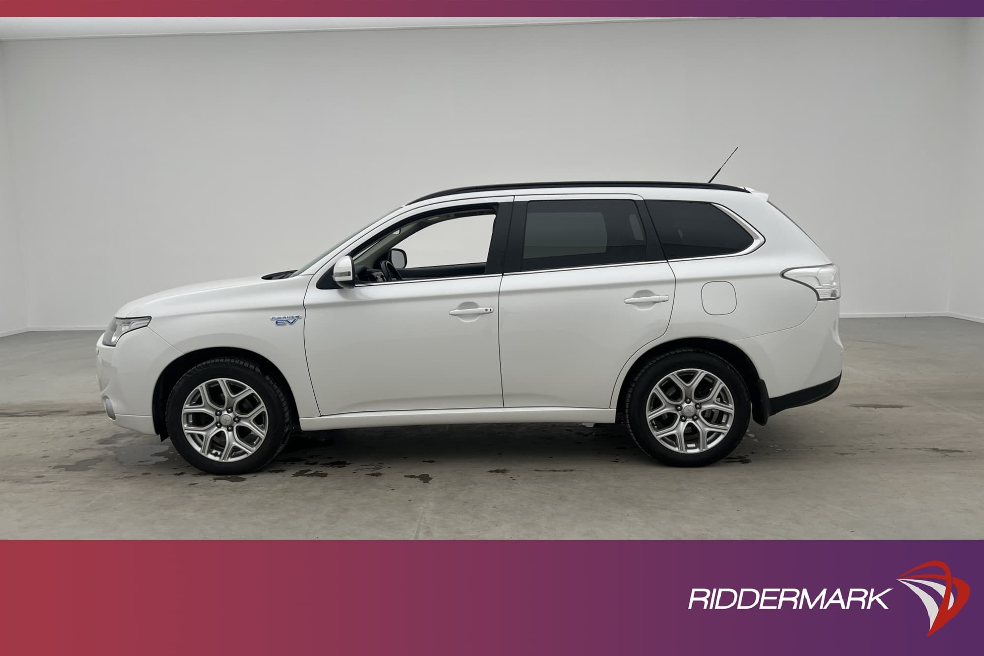 Mitsubishi Outlander PHEV AWD 203hk