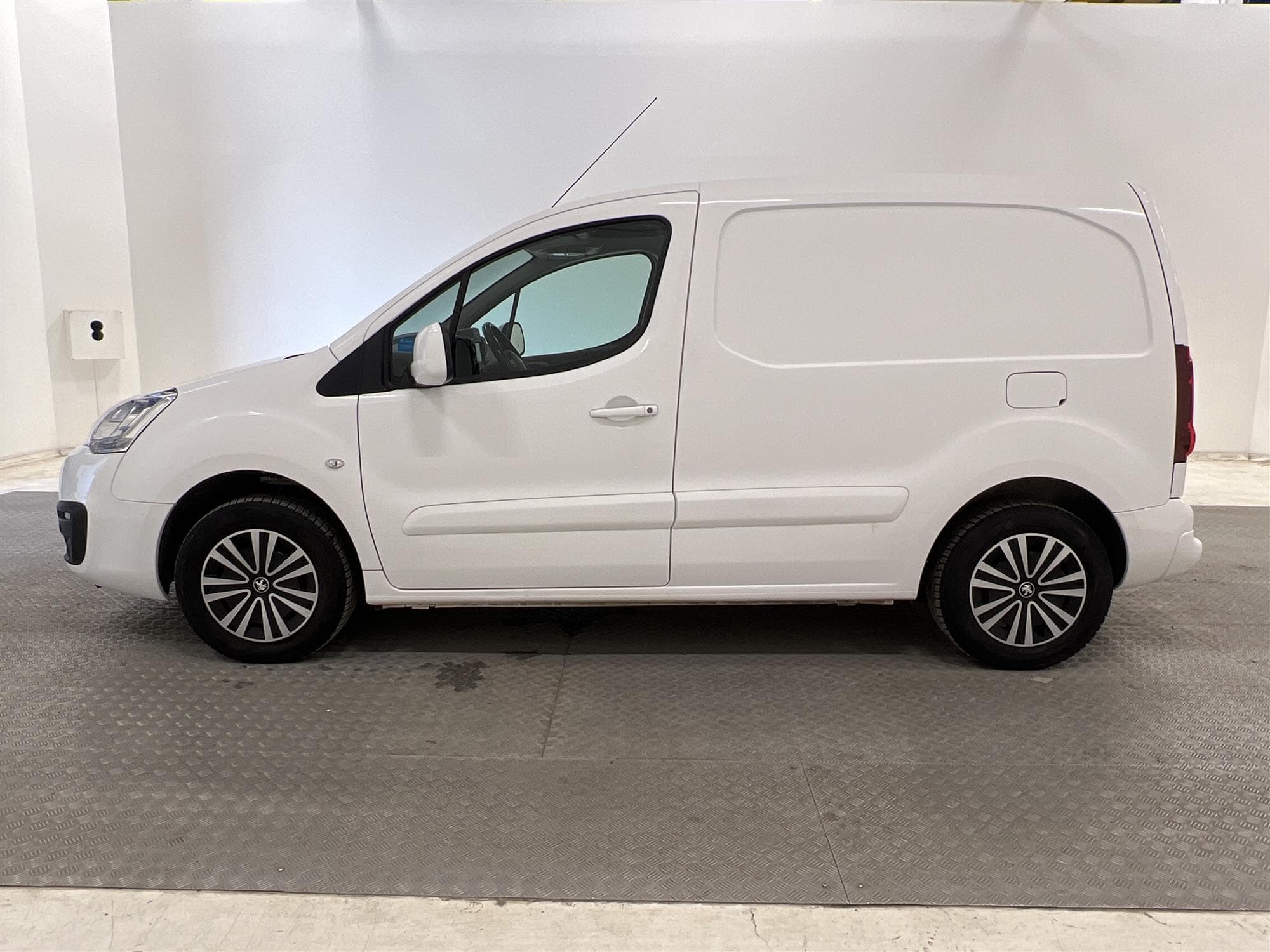 Peugeot Partner 1.6HDi Eu6 99hk Dragkrok ProPack