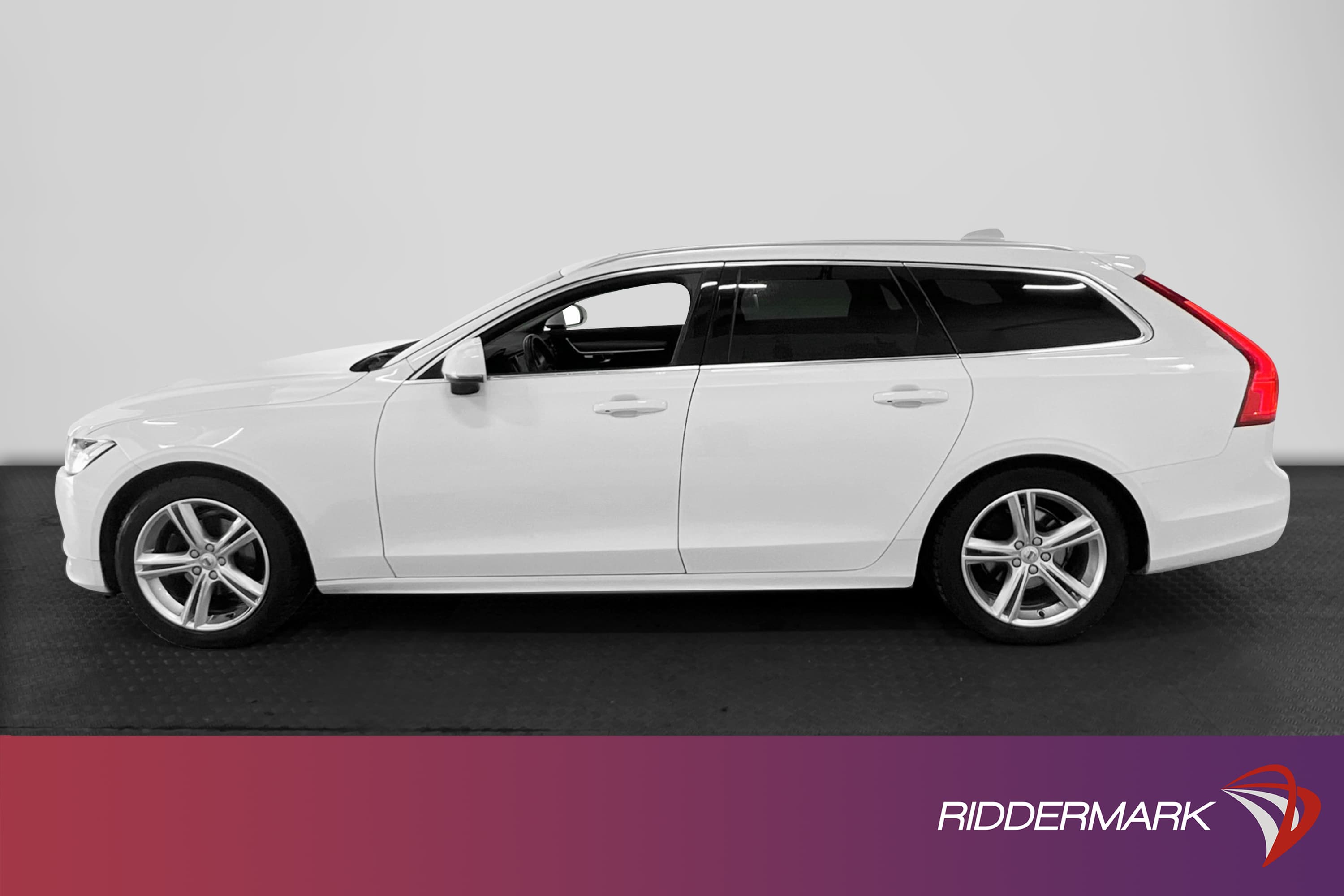 Volvo V90 D4 190hk Momentum Adv Edt