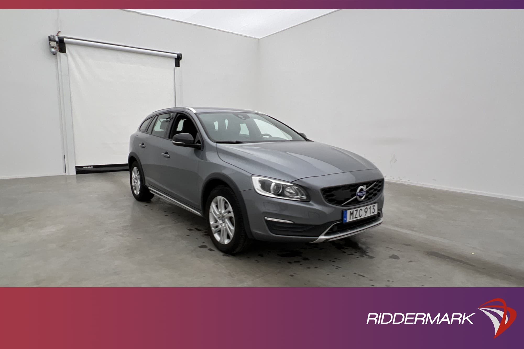 Volvo V60 Cross Country D4 AWD